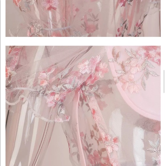 ⭐️ONE LEFT ⭐️ Floral embroidered crop top - Picture 9 of 10